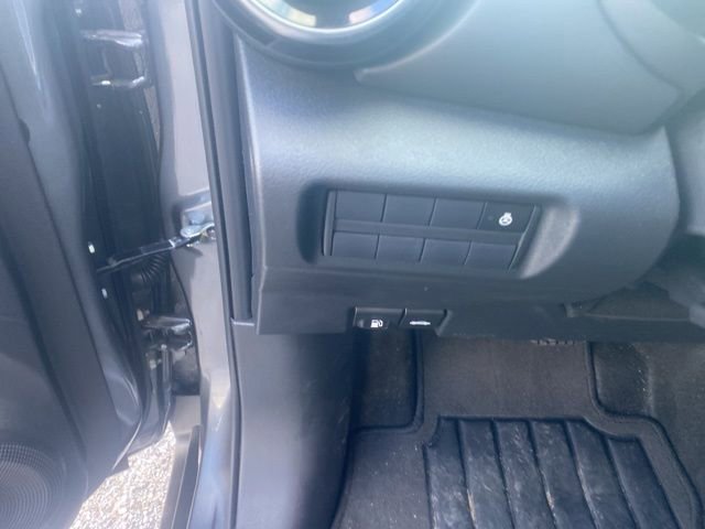 Used 2024 Nissan Kicks SR w/ SR Premium Package FWD image 19