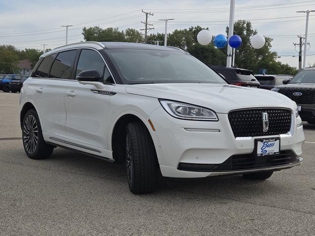 Used 2022 Lincoln Corsair Reserve w/ Equipment Group 201A AWD/4WD image 3