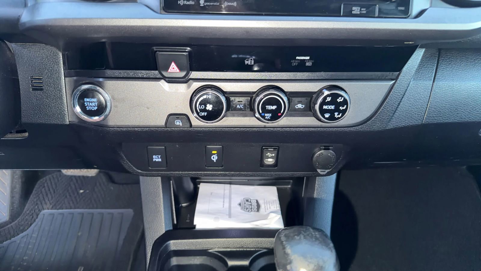 Used 2016 Toyota Tacoma TRD Sport image 20