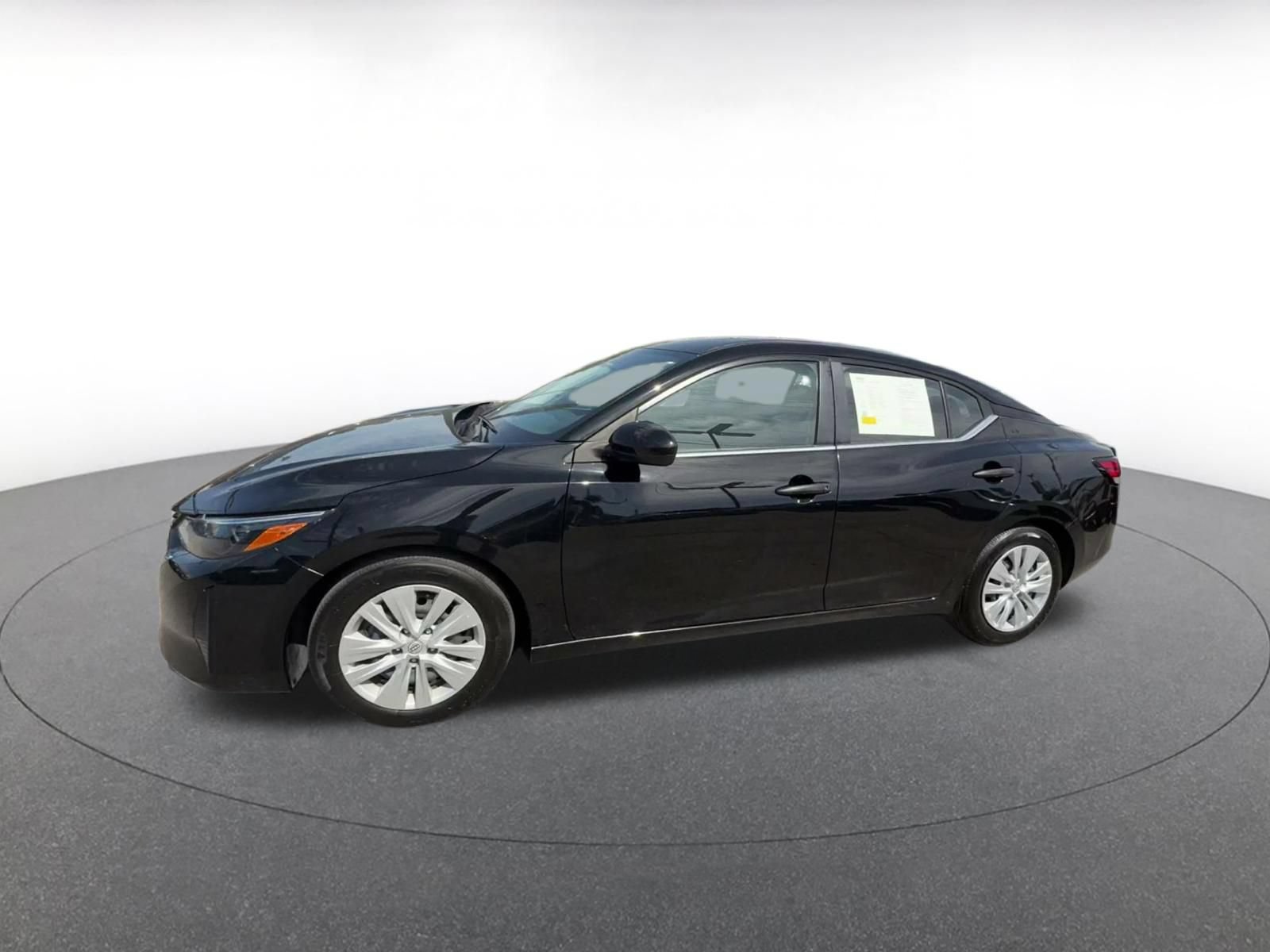 Used 2025 Nissan Sentra S FWD image 7
