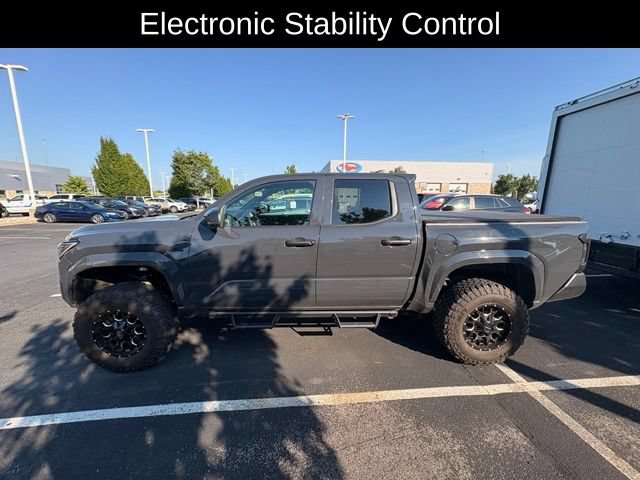 Used 2024 Toyota Tacoma SR w/ SR Upgrade Package AWD/4WD image 8