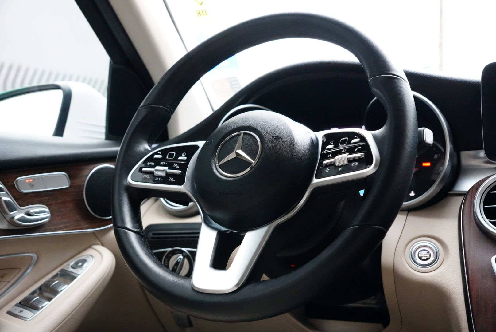 Used 2021 Mercedes-Benz GLC 300 4MATIC image 18