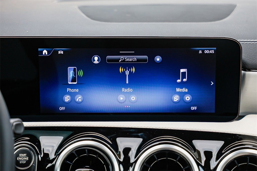 New 2025 Mercedes-Benz CLA 250 image 12