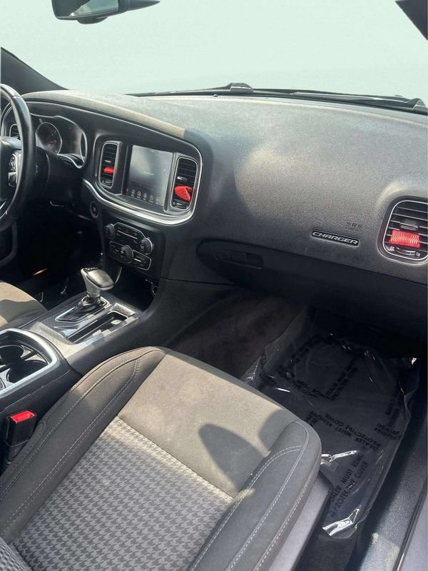 Used 2017 Dodge Charger SXT w/ Driver Confidence Group AWD/4WD image 9