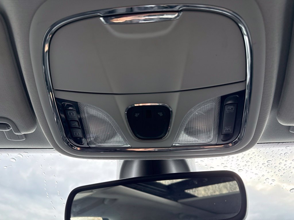 Used 2019 Jeep Cherokee Limited AWD/4WD image 20