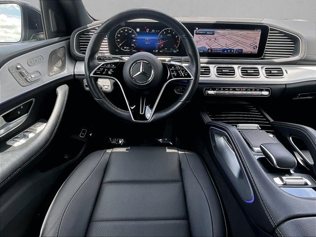 Used 2025 Mercedes-Benz GLS 450 4MATIC image 7