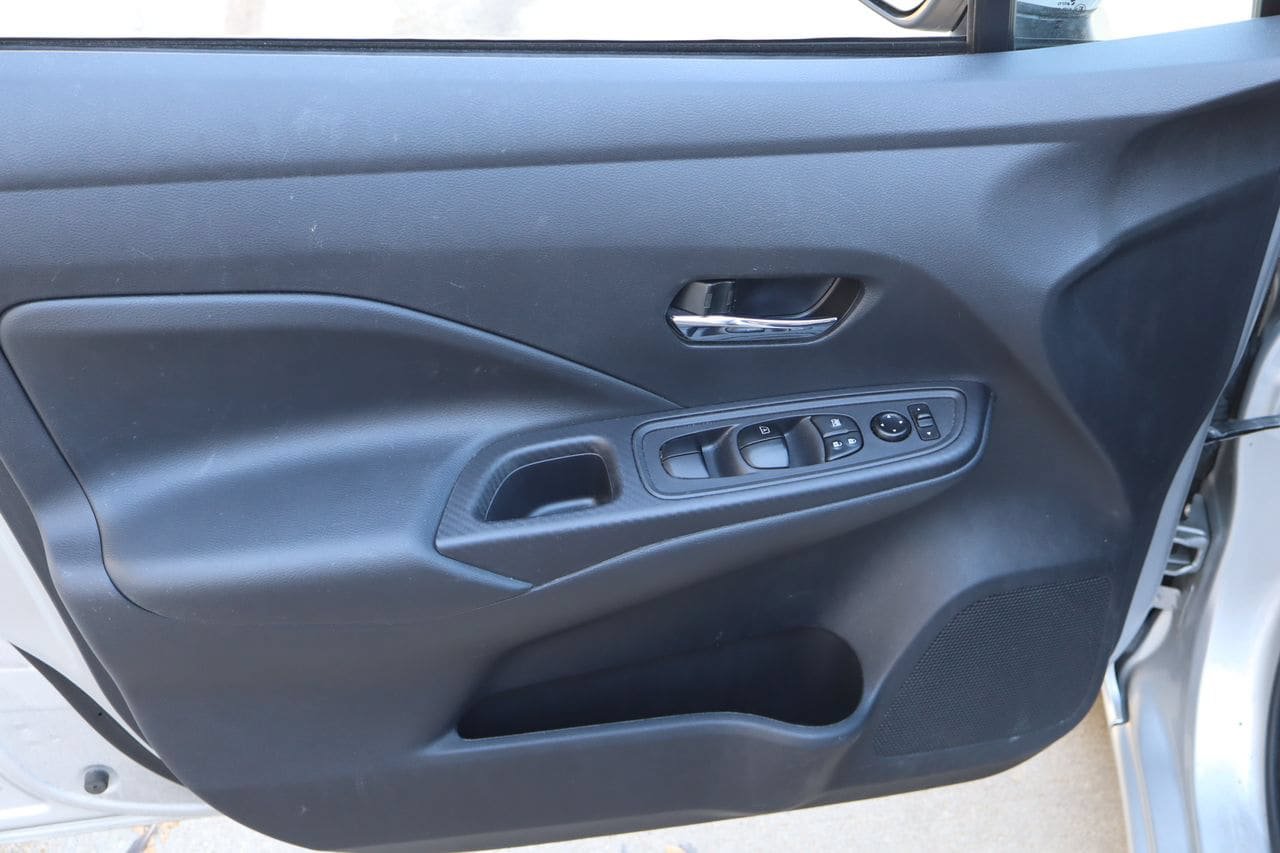 Used 2024 Nissan Versa SV FWD image 18