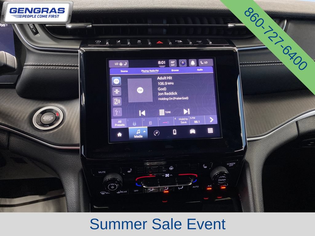 Used 2023 Jeep Grand Cherokee Altitude AWD/4WD image 17