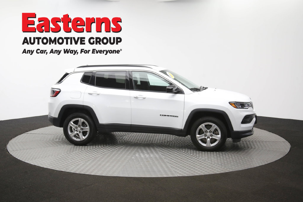 Used 2024 Jeep Compass Latitude AWD/4WD image 45