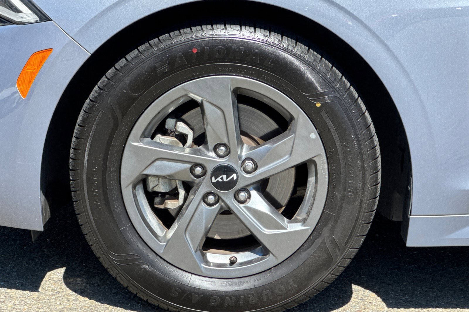 Used 2023 Kia K5 LXS image 31