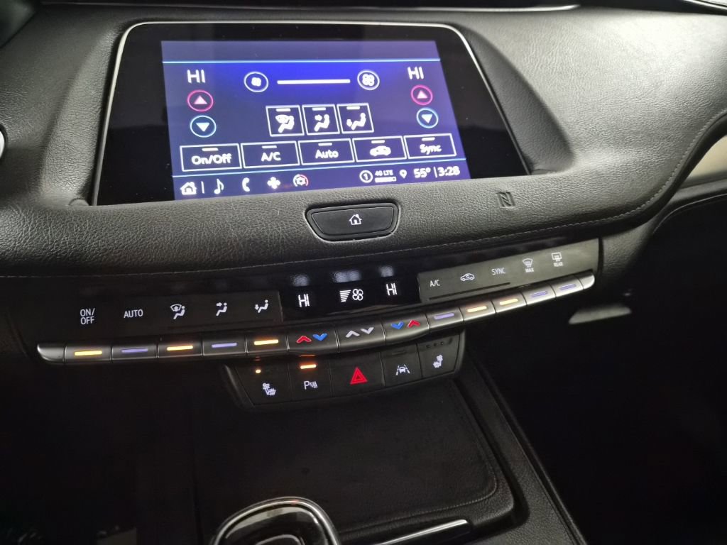 Used 2021 Cadillac XT4 Premium Luxury w/ Cold Weather Package image 29