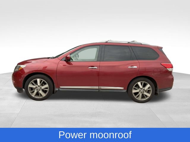 Used 2016 Nissan Pathfinder Platinum image 2
