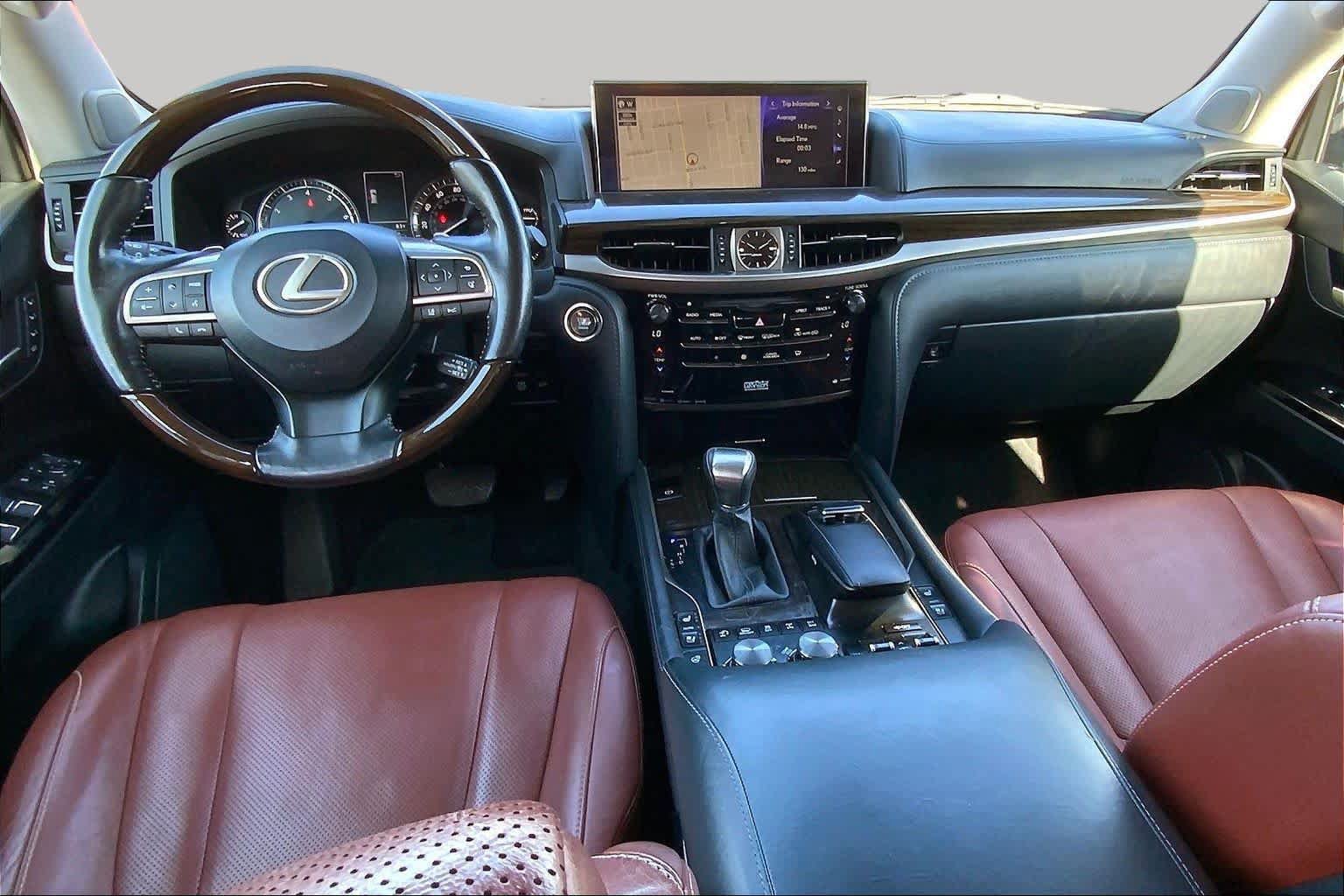 Used 2019 Lexus LX 570 4WD w/ Luxury Package image 16