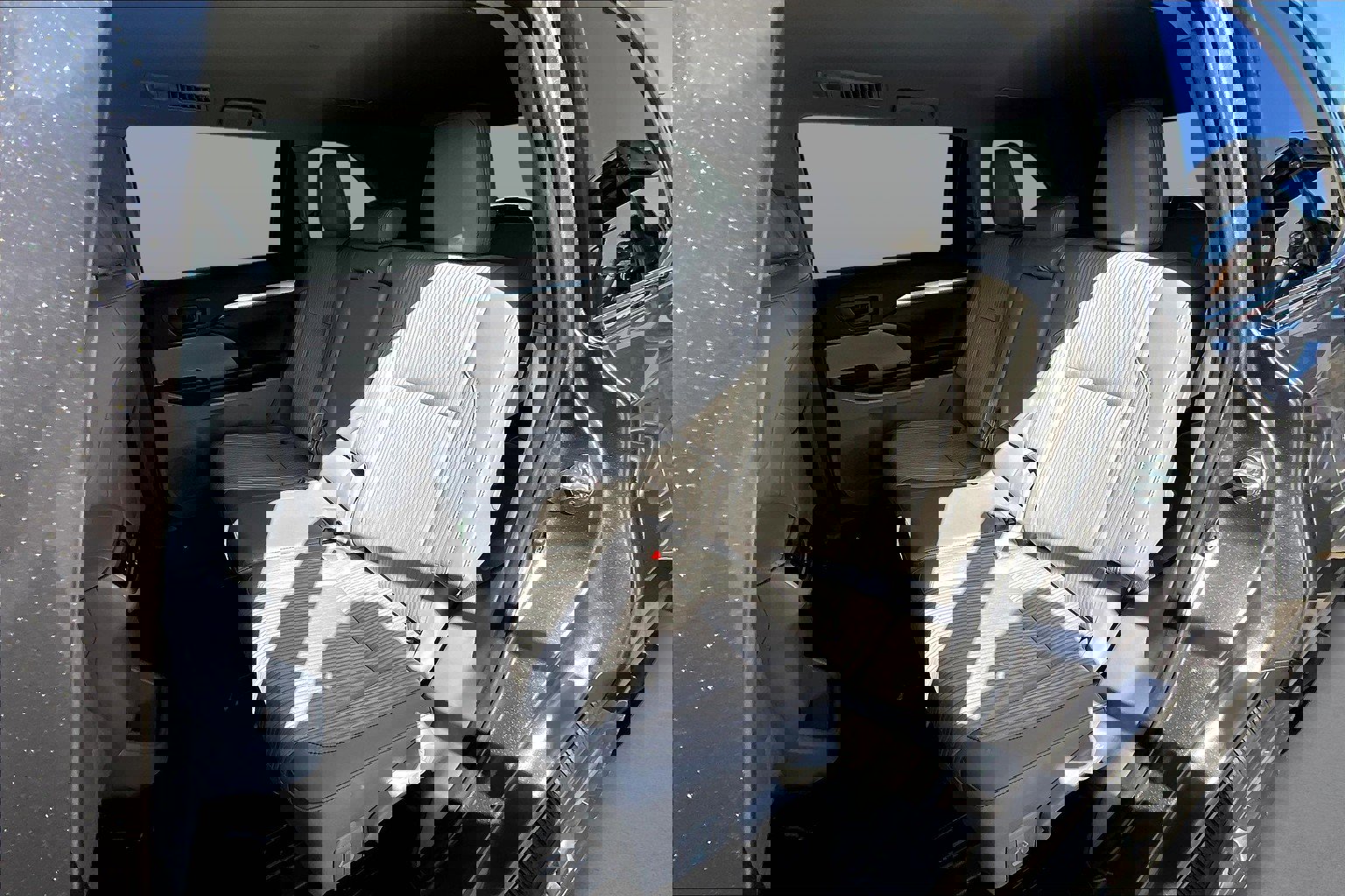 Used 2018 Toyota Highlander LE image 24