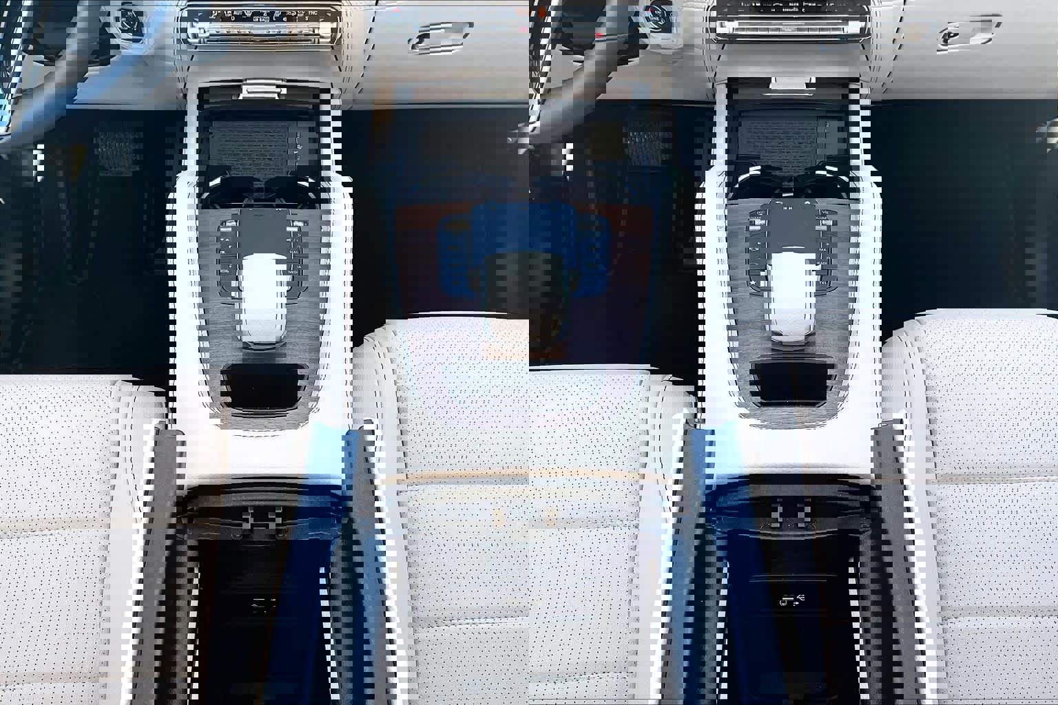 Used 2024 Mercedes-Benz GLE 350 4MATIC image 34