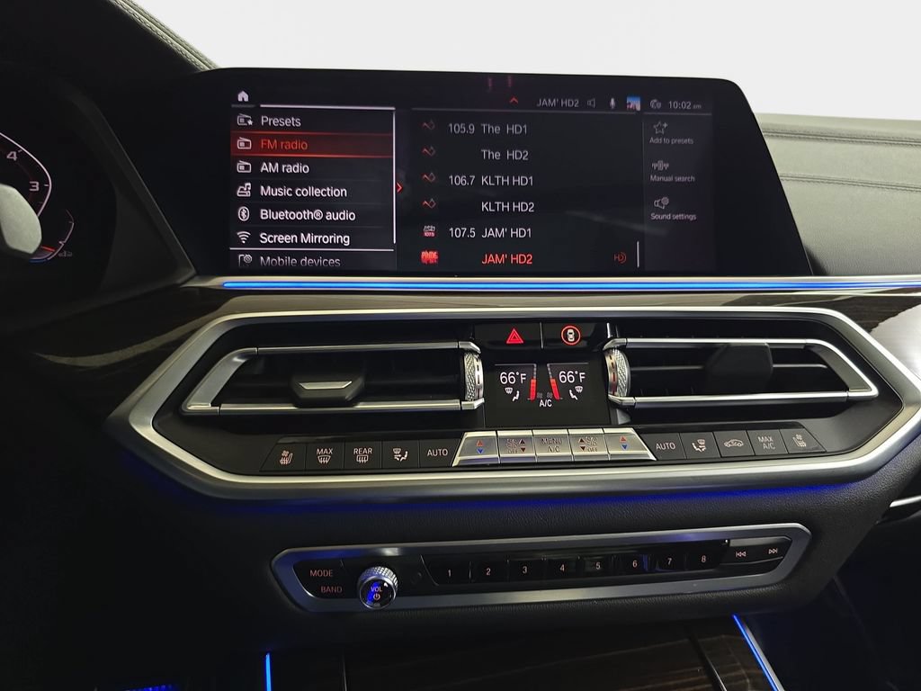 Used 2020 BMW X5 M50i AWD/4WD image 19