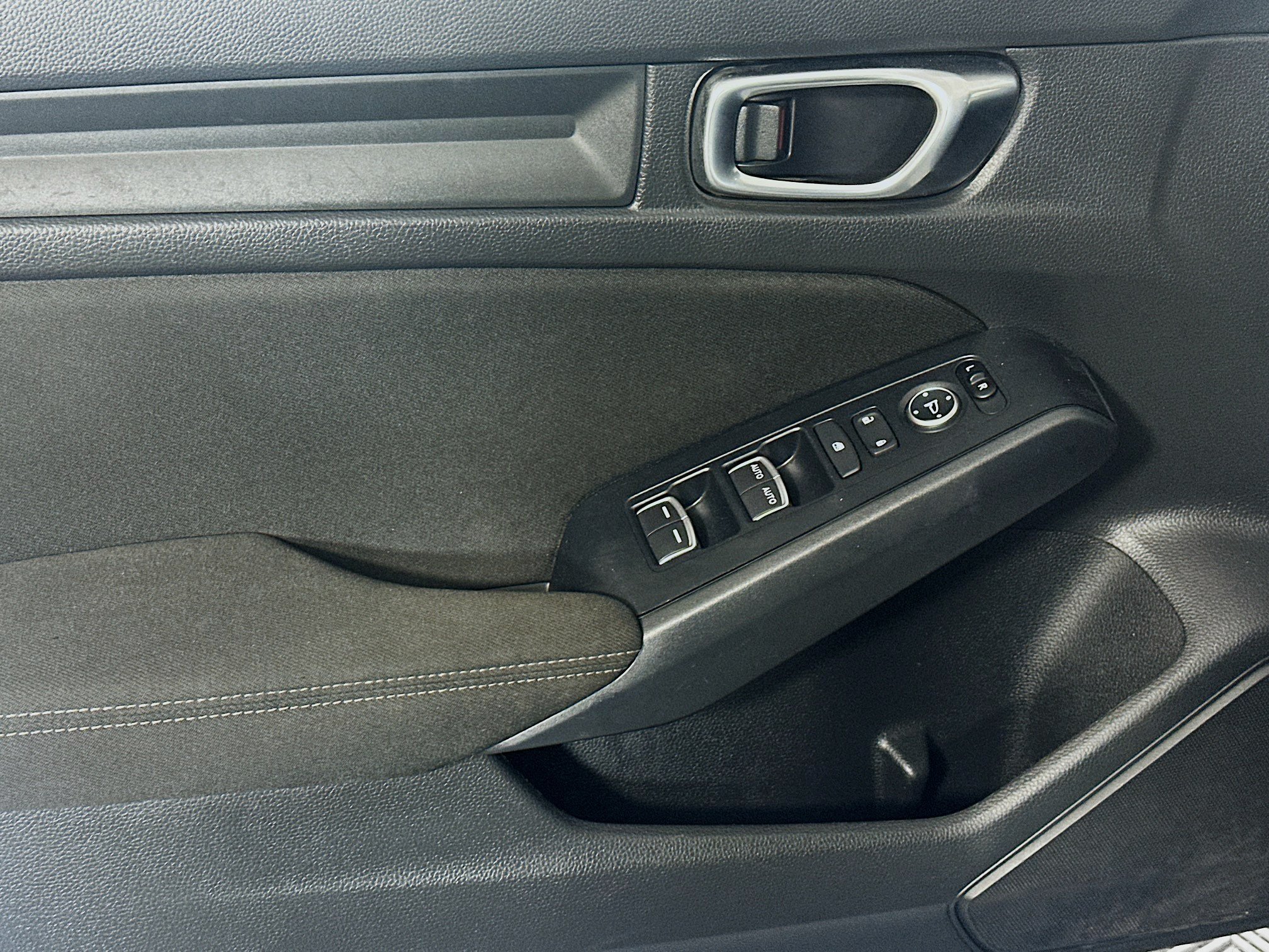 Used 2022 Honda Civic Sport image 15