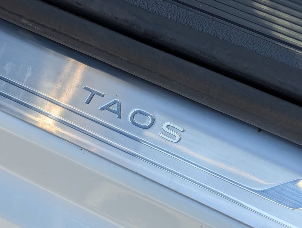 Used 2023 Volkswagen Taos SE AWD/4WD image 40