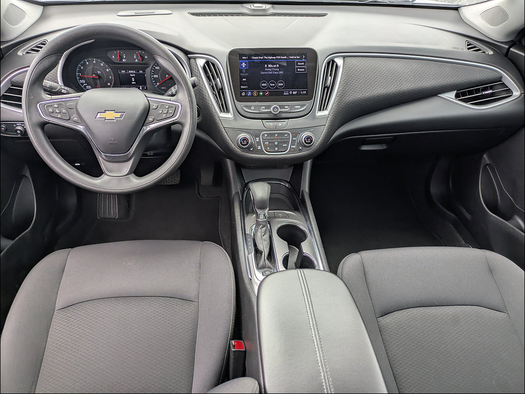 Used 2025 Chevrolet Malibu LT FWD image 16