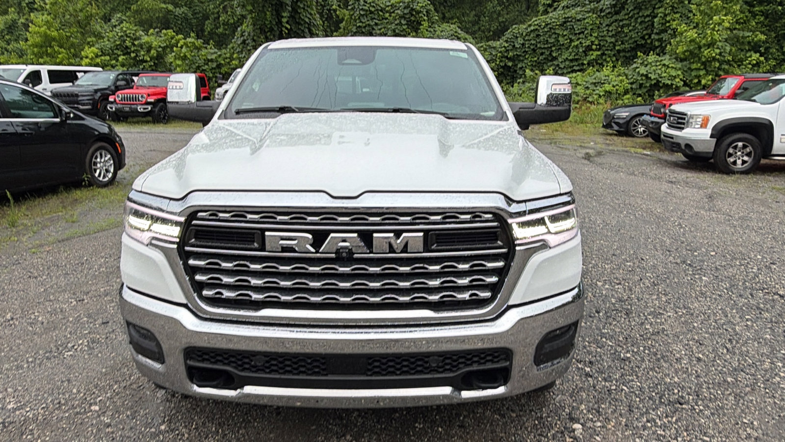 Used 2025 RAM 1500 Limited AWD/4WD image 3