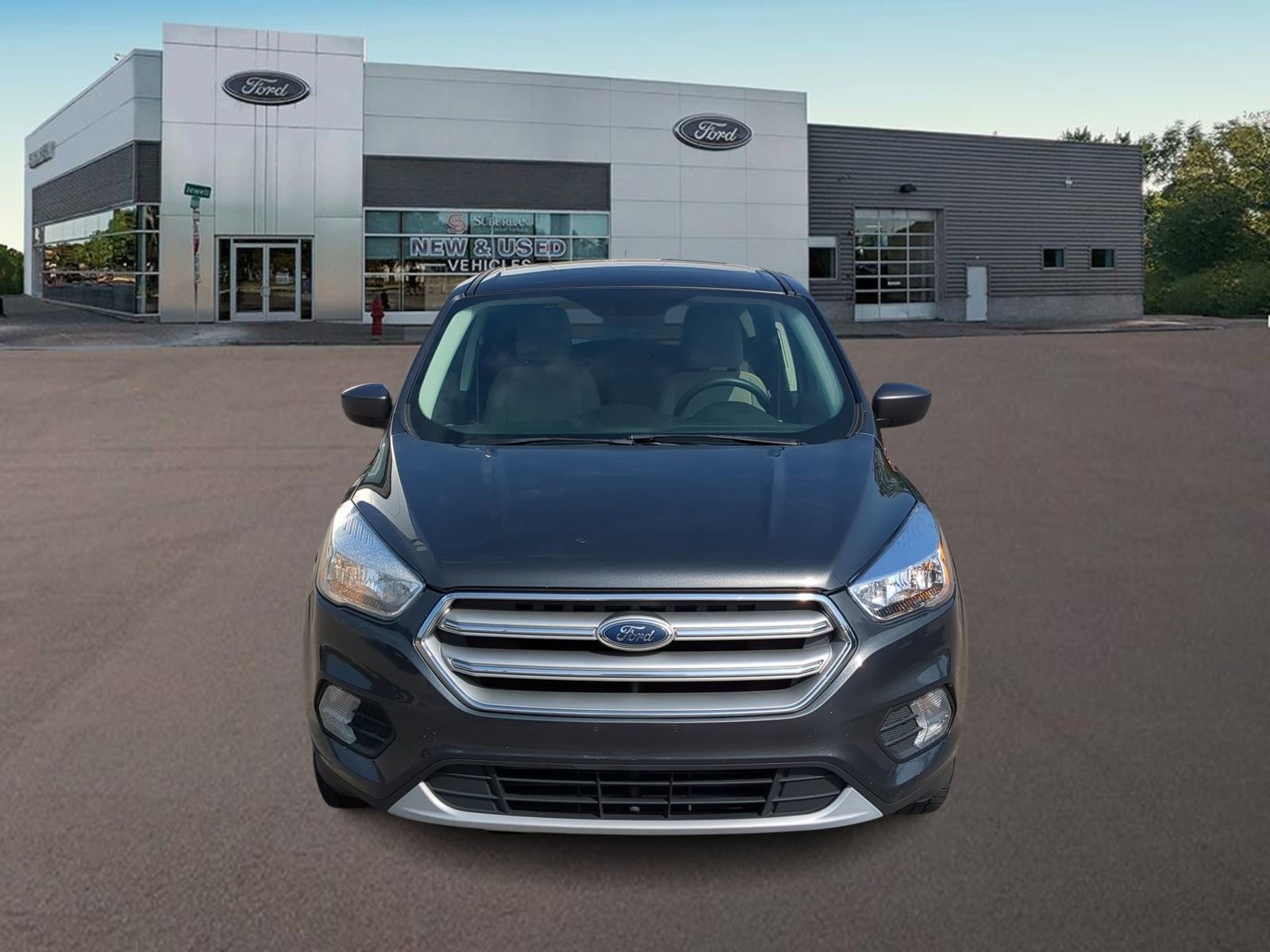 Used 2017 Ford Escape SE image 3