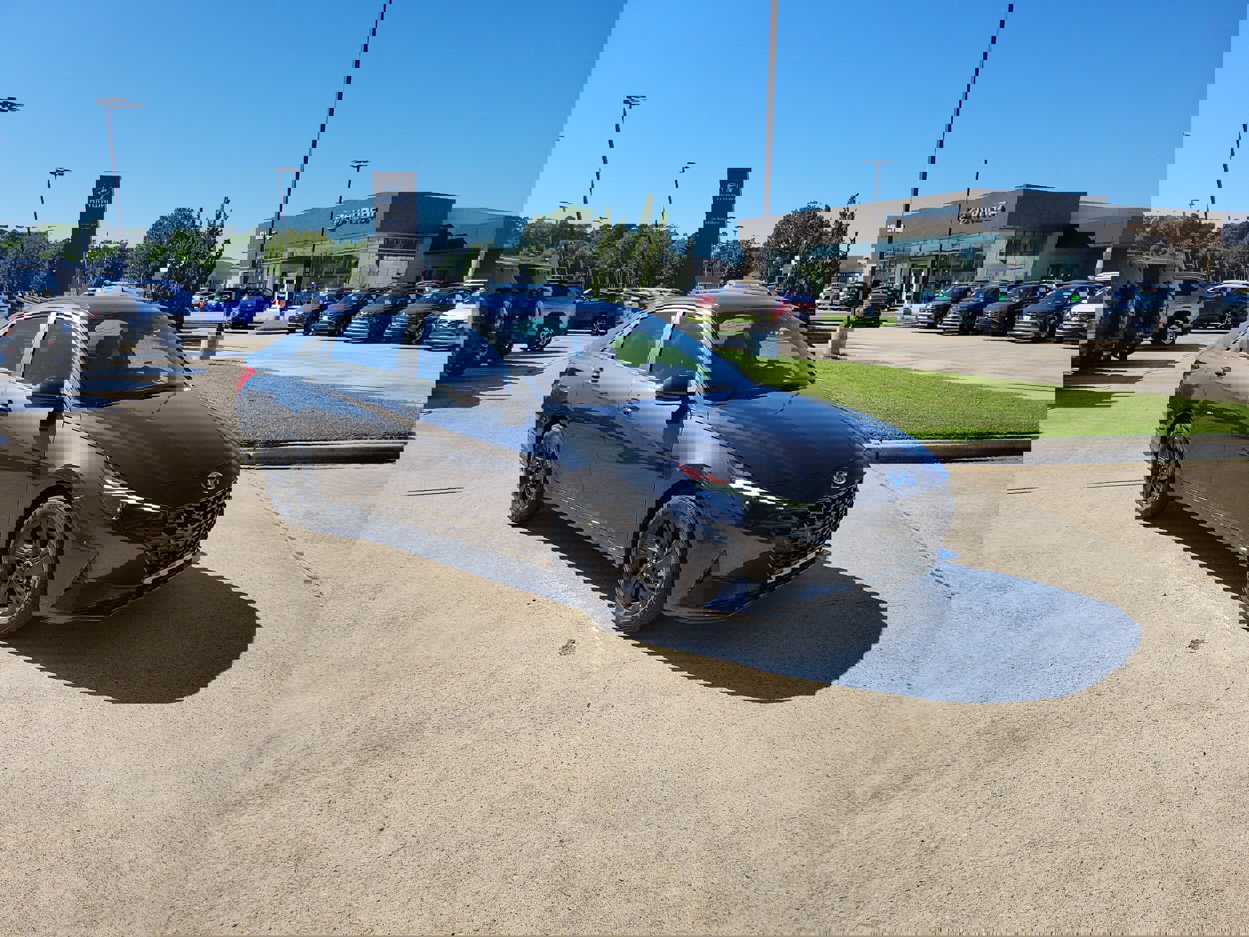 Certified 2022 Hyundai Elantra SEL image 1