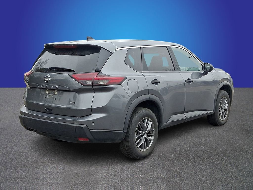 Used 2024 Nissan Rogue S image 6