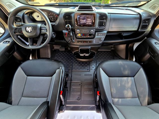 Used 2024 RAM ProMaster 2500 image 9