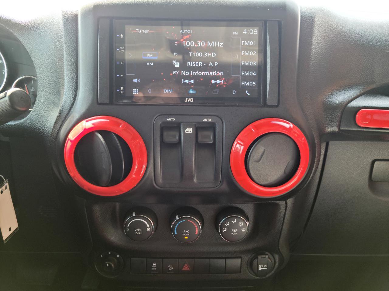 Used 2017 Jeep Wrangler Sport image 10