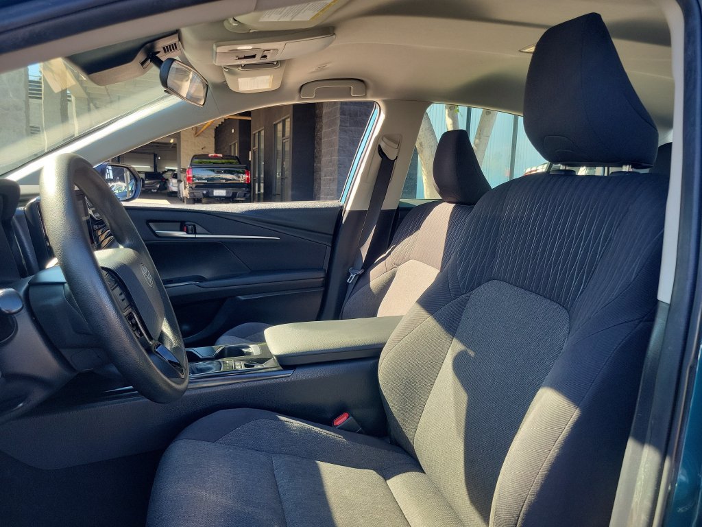 Used 2025 Toyota Camry LE FWD image 18