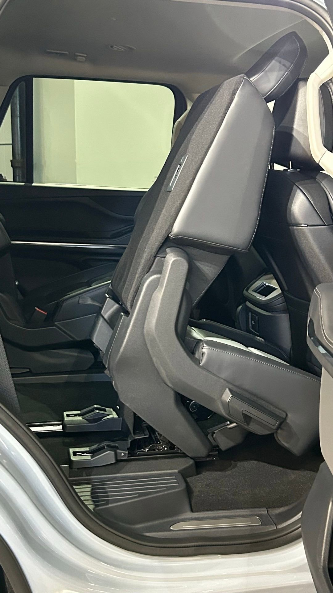 New 2026 Lincoln Navigator Premiere AWD/4WD image 74