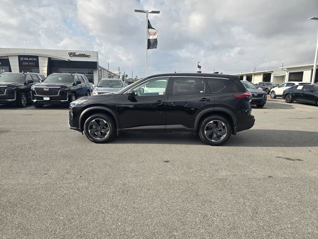 Used 2024 Nissan Rogue SV image 8