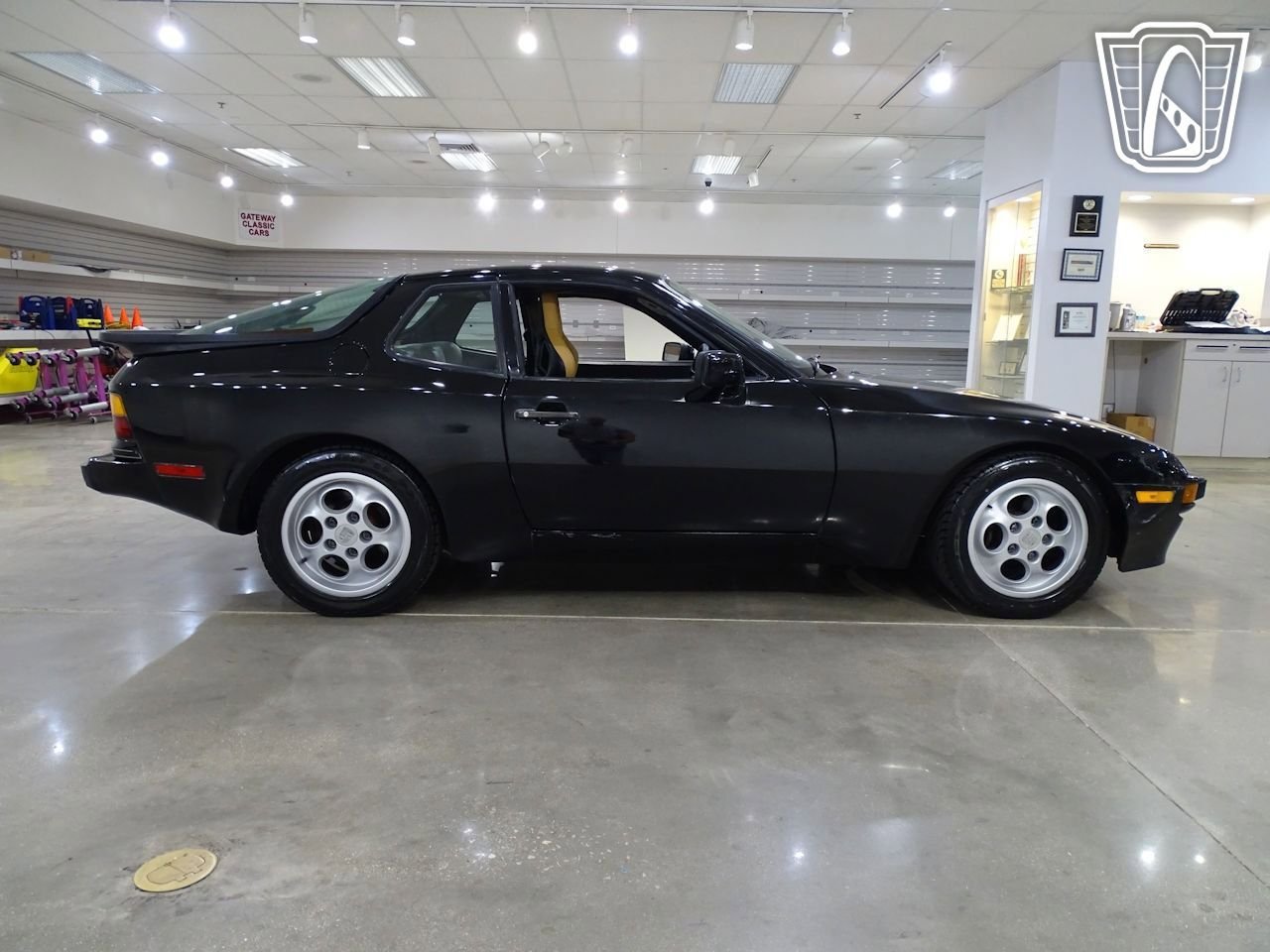 Used 1987 Porsche 944 S RWD image 19