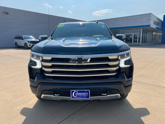 Certified 2023 Chevrolet Silverado 1500 High Country w/ LPO, Dark Essentials Package AWD/4WD image 8