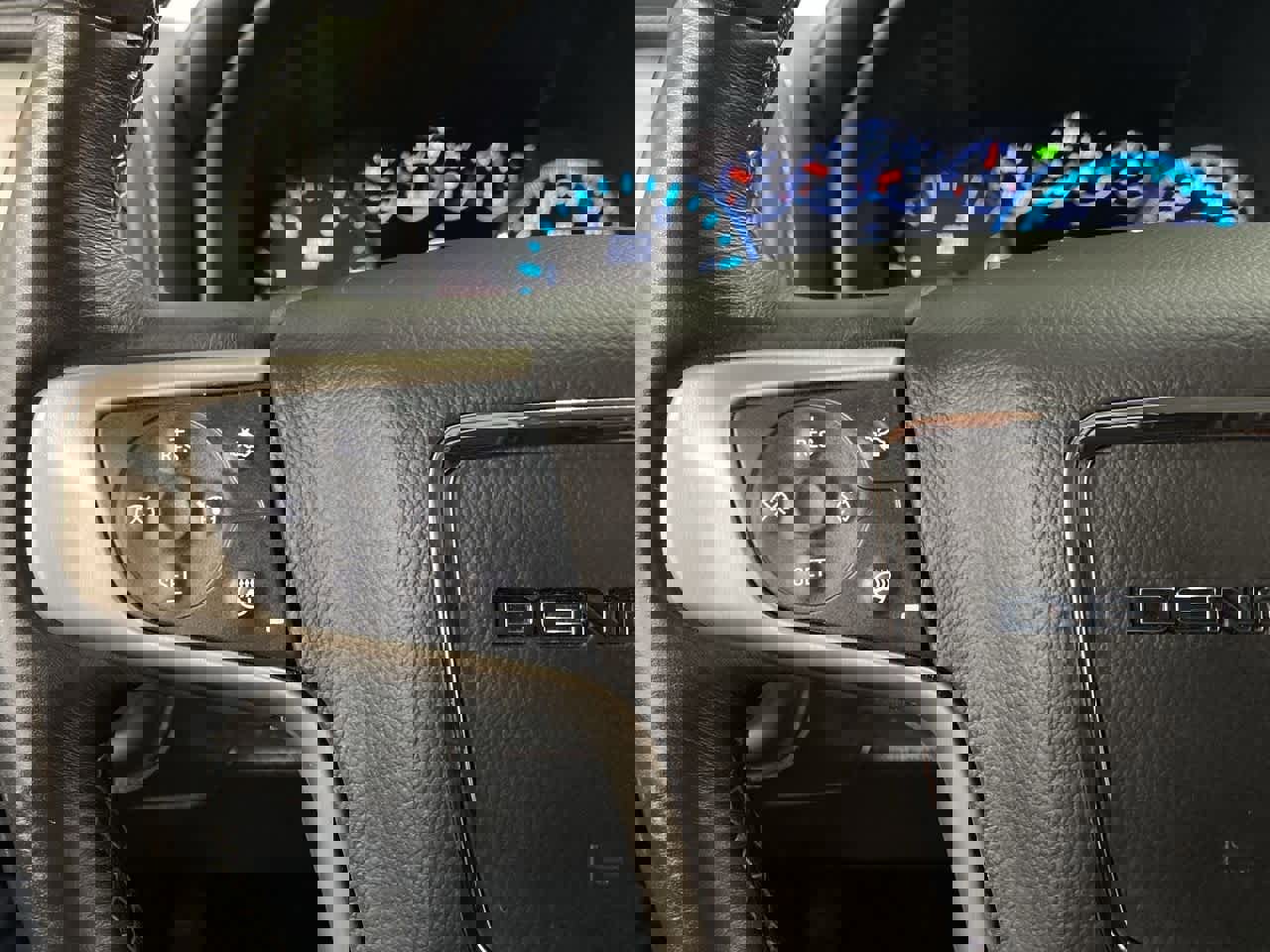 Used 2017 GMC Sierra 2500 Denali w/ Duramax Plus Package image 20