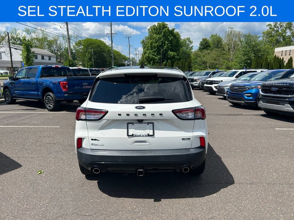 Certified 2022 Ford Escape SEL w/ SEL Stealth AWD Package image 6