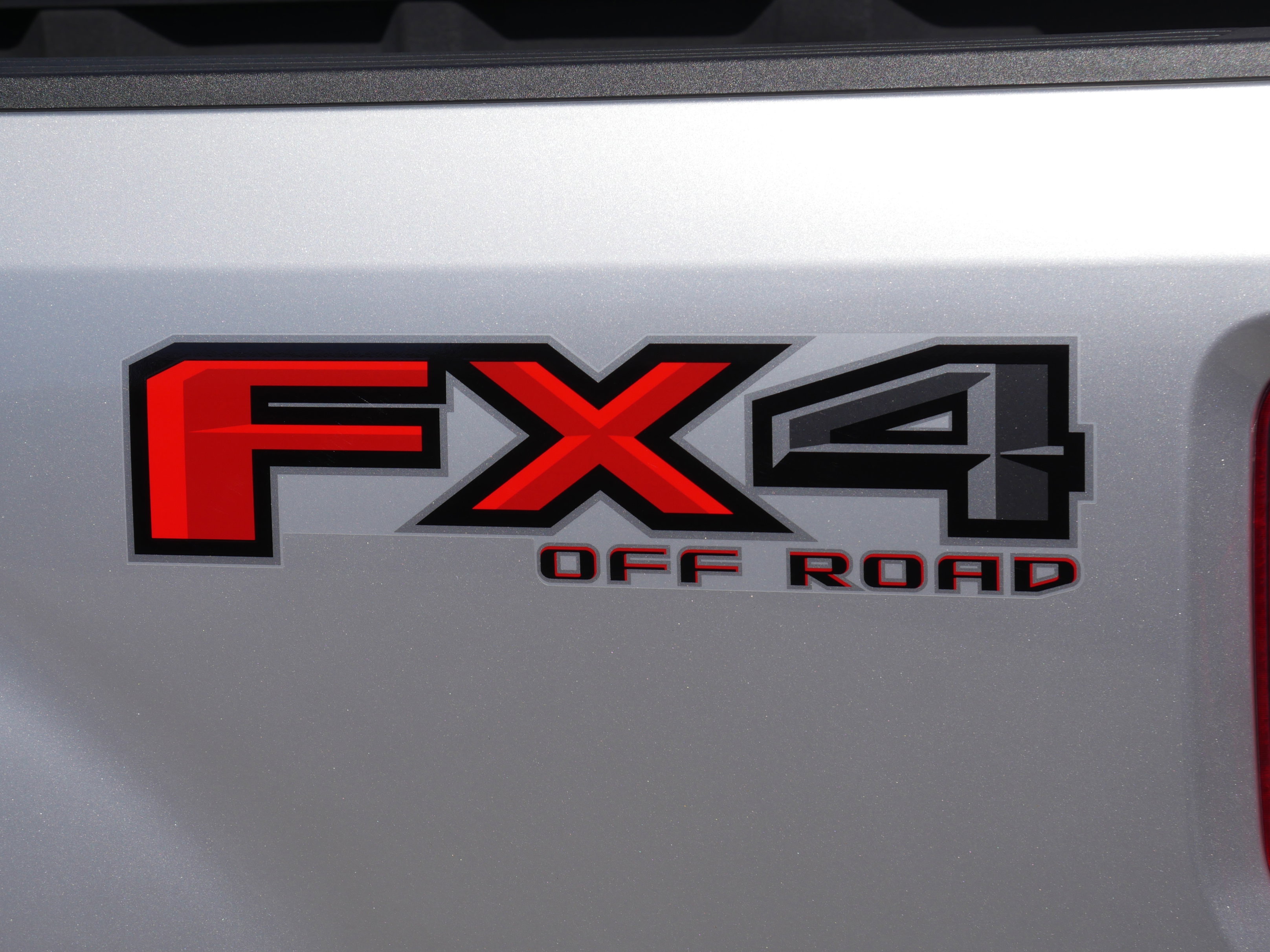 Used 2019 Ford F350 Platinum w/ Platinum Ultimate Package image 22