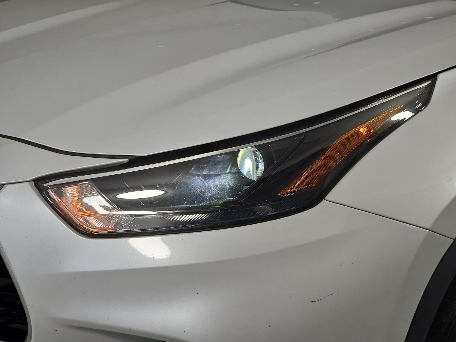 Used 2023 Toyota Highlander XLE FWD image 30