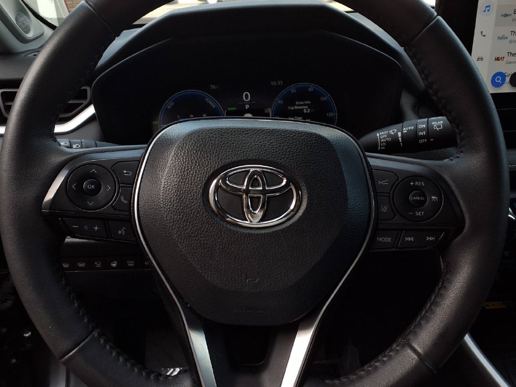 Used 2024 Toyota RAV4 Limited w/ Advanced Technology Package AWD/4WD image 15