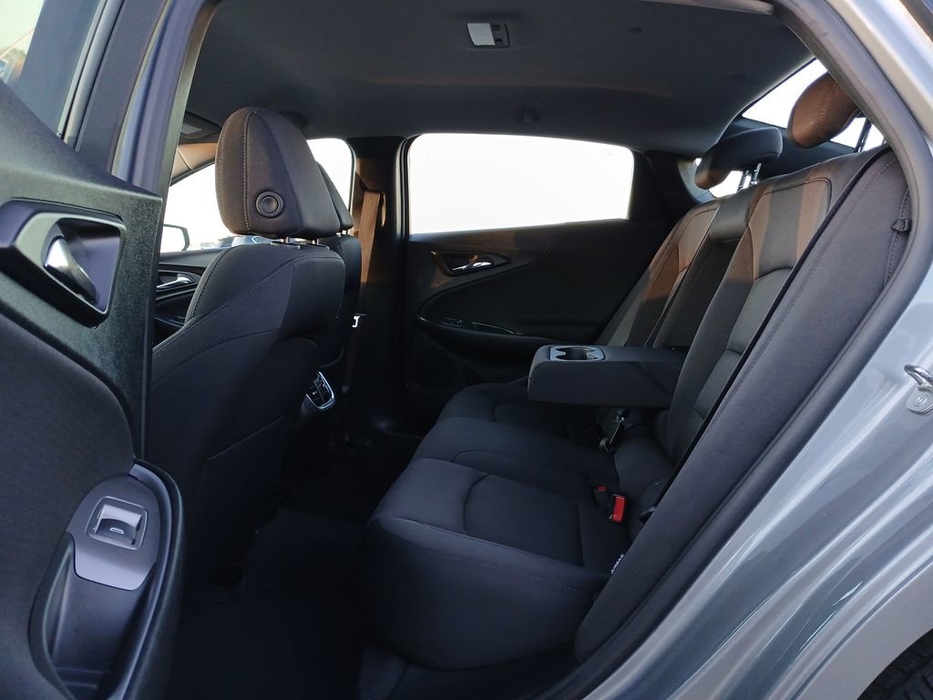 Used 2024 Chevrolet Malibu LT FWD image 25