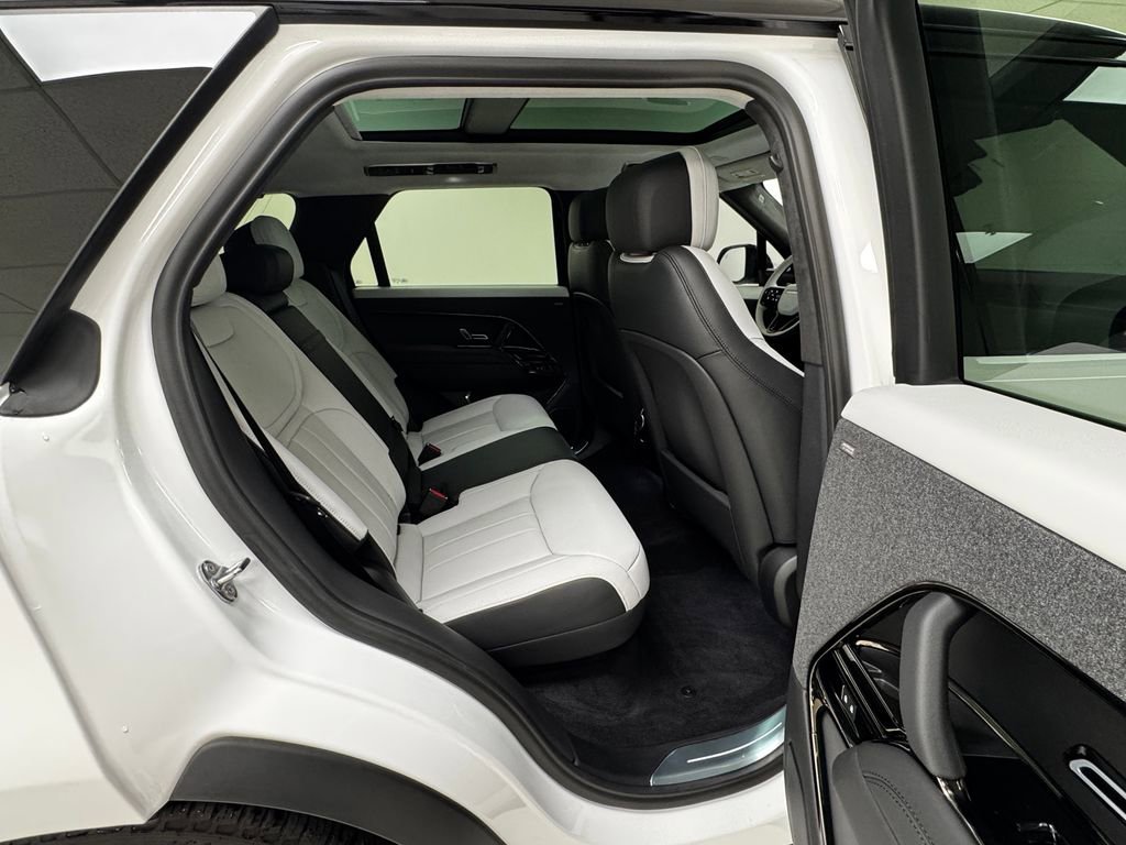 Used 2024 Land Rover Range Rover Sport Autobiography image 16