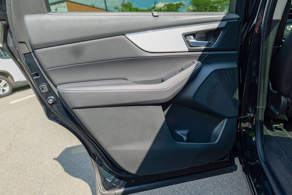 Used 2023 Acura MDX SH-AWD w/ Technology Package image 27
