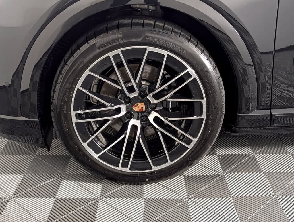 New 2026 Porsche Cayenne E-Hybrid AWD/4WD image 11