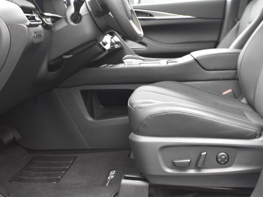 Certified 2026 INFINITI QX60 Pure w/ Cargo Package image 12
