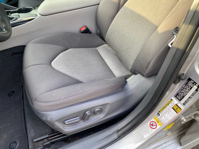 Used 2018 Toyota Camry LE FWD image 14