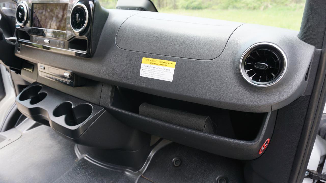 Used 2025 Mercedes-Benz Sprinter 2500 image 37