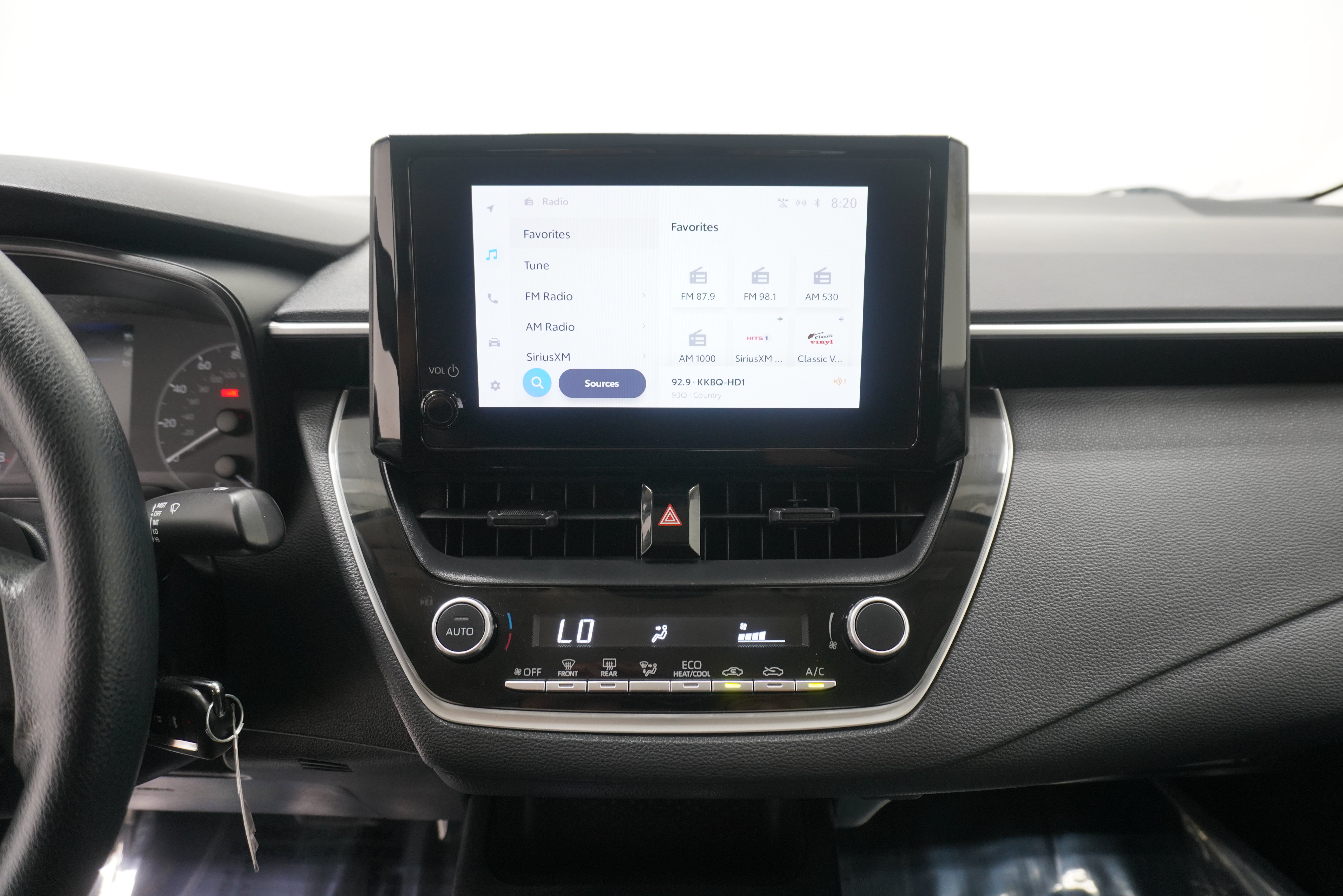 Used 2024 Toyota Corolla LE FWD image 18