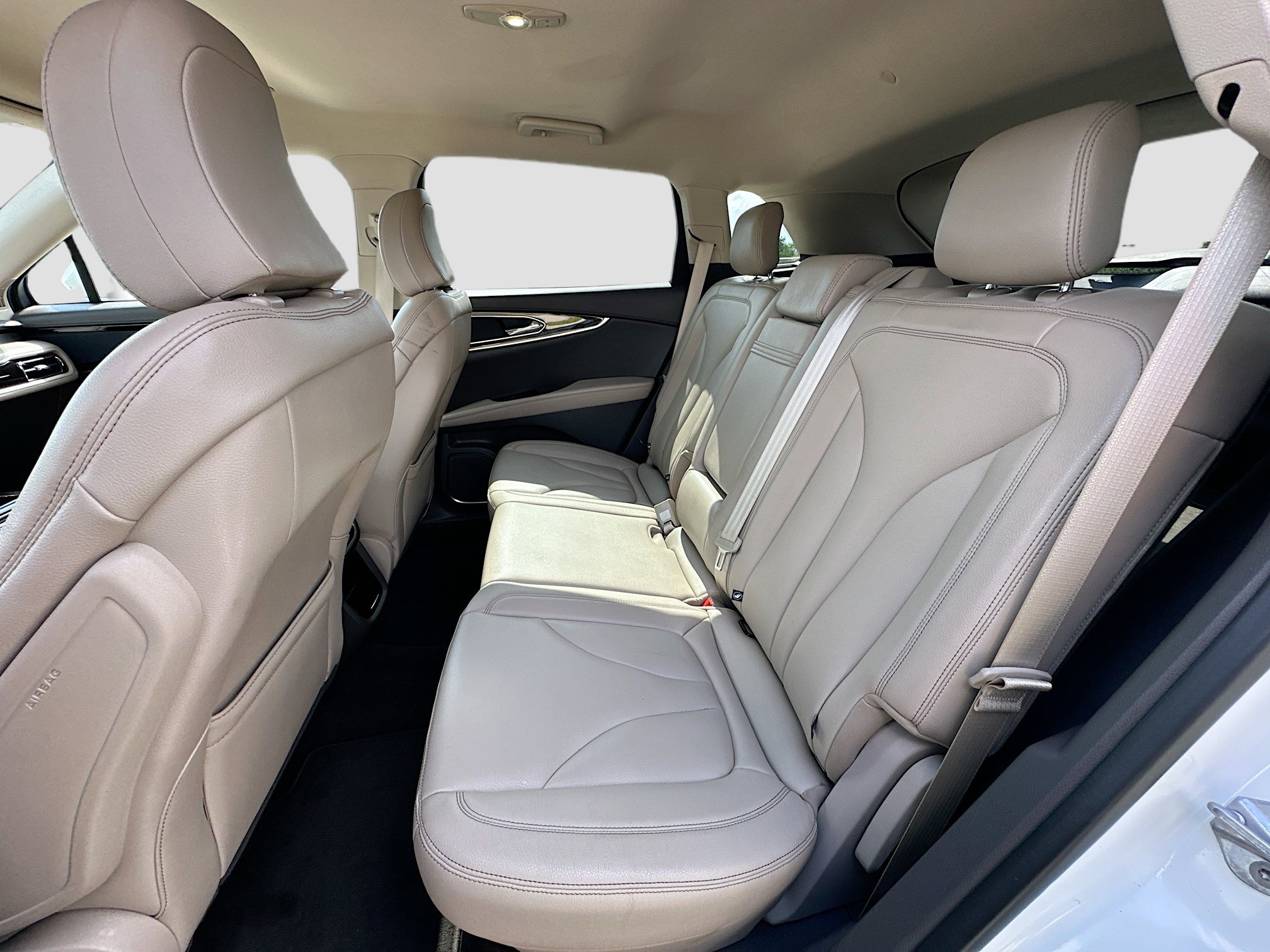 Used 2022 Lincoln Nautilus FWD w/ Premium Package image 23