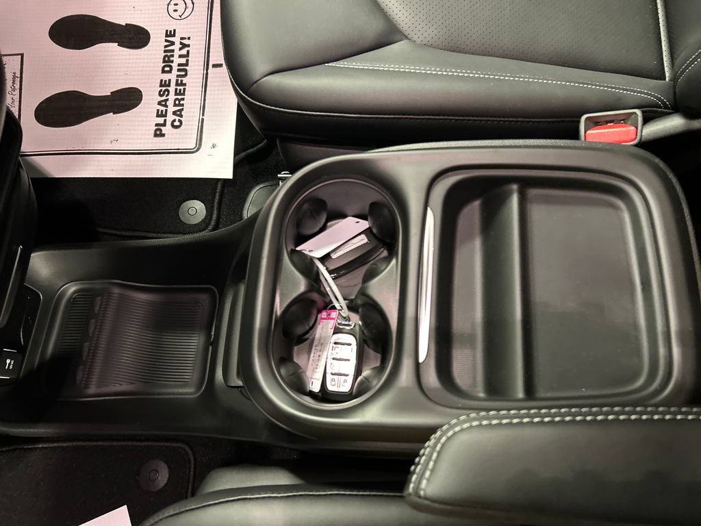 New 2027 Chrysler Pacifica Select FWD image 19