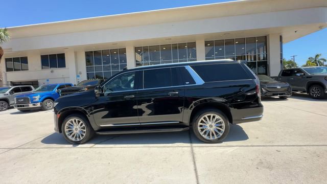 Certified 2023 Cadillac Escalade ESV Premium Luxury RWD image 9